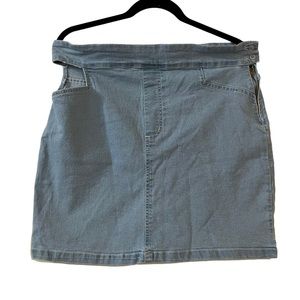 NWT PrettyLittleThing Plus Denim Skirt Cutout Size 16